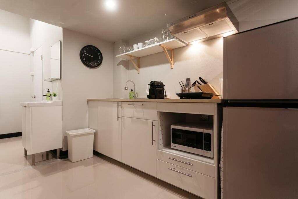 Ferienwohnung S1 Large Duplex Silom 3 Beds, Full Kitchen WIFI Bangkok Exterior foto